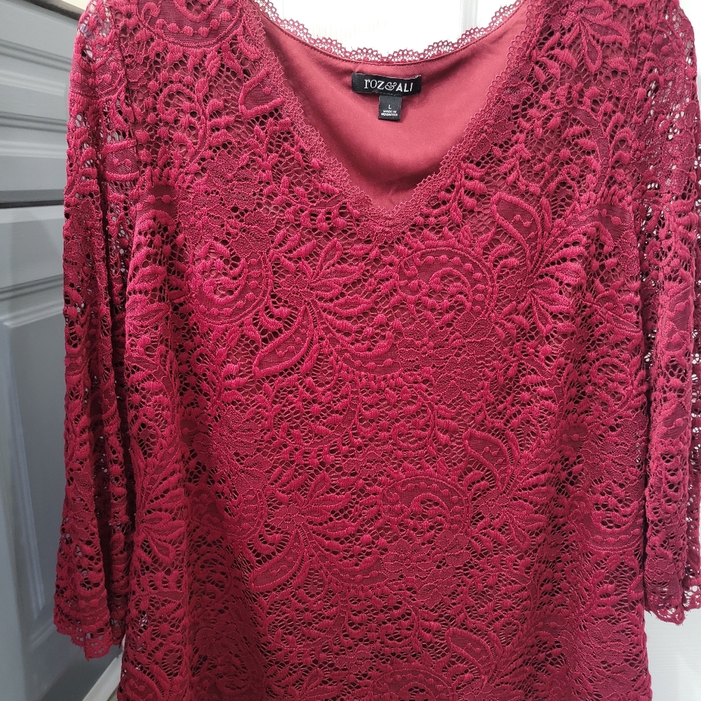 Roz & Ali 3/4 length sleeve top